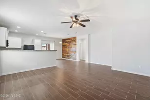 11382 W Folsom Point, Marana, AZ 85658 - Photo 7