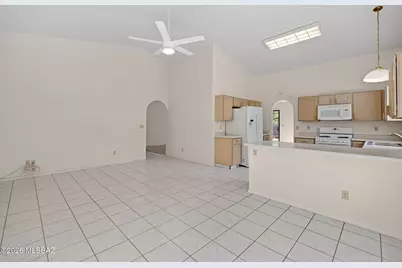 8001 S Carbury Way, Tucson, AZ 85747 - Photo 15