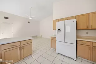 8001 S Carbury Way, Tucson, AZ 85747 - Photo 11