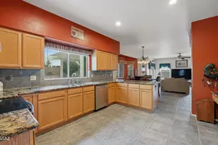 2092 Town and Country Dr, Sierra Vista, AZ 85635 - Photo 11