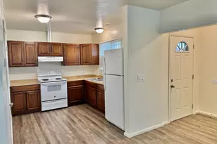 3323 E Blacklidge Dr, Tucson, AZ 85716 - Photo 11