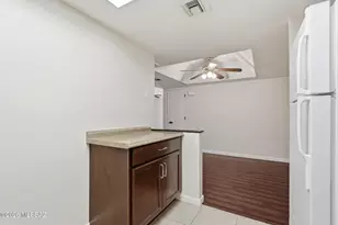8263 N Oracle Rd, Tucson, AZ 85704 - Photo 17