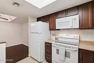 8263 N Oracle Rd, Tucson, AZ 85704 - Photo 15