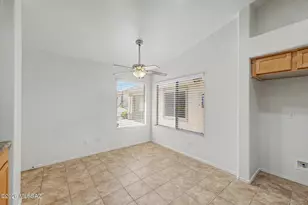 1289 N Birds Nest Rd, Green Valley, AZ 85614 - Photo 9