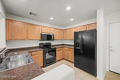 10675 E Singing Canyon Drive, Tucson, AZ 85747 - Photo 13