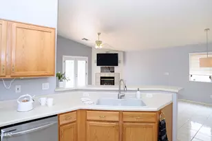 983 S Goldenweed Way, Tucson, AZ 85748 - Photo 9