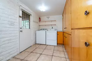 8249 E 19th St, Tucson, AZ 85710 - Photo 15