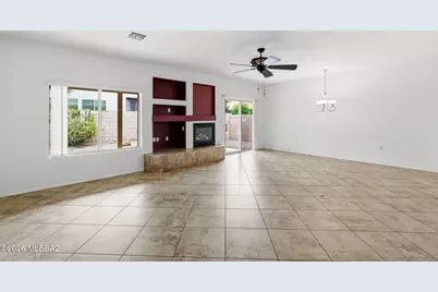 103 E Calle Del Capullo, Green Valley, AZ 85614 - Photo 7