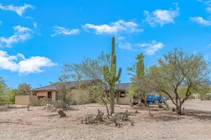 3832 N Gunnison Dr, Tucson, AZ 85749 - Photo 3