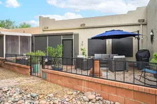 597 W Union Bell Dr, Green Valley, AZ 85614 - Photo 1