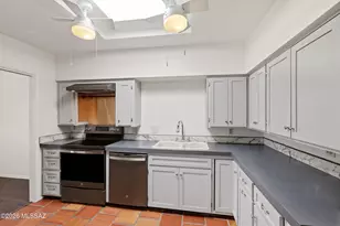 5213 N Tigua Dr, Tucson, AZ 85704 - Photo 5