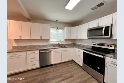 4241 E 5th Street, Tucson, AZ 85711 - Photo 9