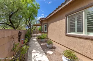3884 E Gwynns Run Pl, Tucson, AZ 85739 - Photo 23