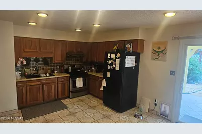 744 E Country Club Drive, Benson, AZ 85602 - Photo 9