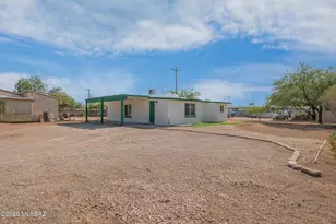 1416 S Country Club Rd, Tucson, AZ 85713 - Photo 1