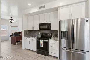 8870 N Canebrake Pl, Tucson, AZ 85743 - Photo 7