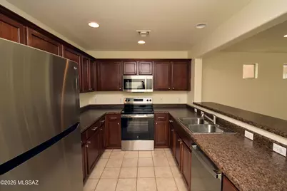 10610 E Pleasant Pasture Drive, Tucson, AZ 85747 - Photo 9