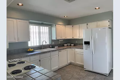 3911 N Vine Tree Place, Tucson, AZ 85719 - Photo 7