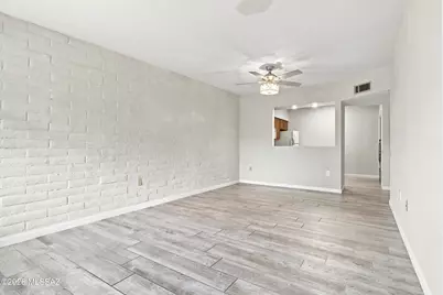 1405 W Camino Tolteca, Green Valley, AZ 85622 - Photo 11
