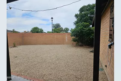 5542 S Oak Ridge Drive, Tucson, AZ 85746 - Photo 13