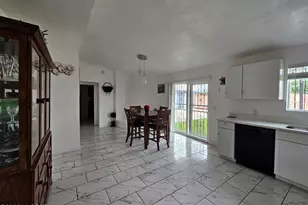 5542 S Oak Ridge Dr, Tucson, AZ 85746 - Photo 5