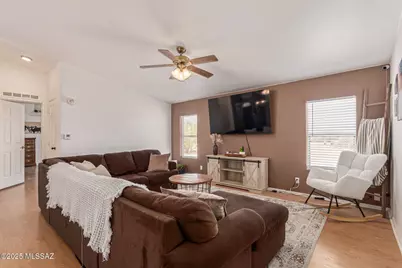 15671 W Yellow Horse Road, Tucson, AZ 85736 - Photo 3