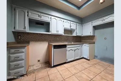 5216 N Pueblo Villas Drive, Tucson, AZ 85704 - Photo 3