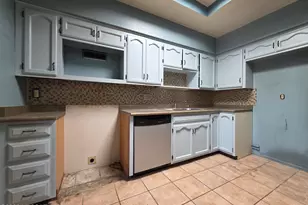 5216 N Pueblo Villas Dr, Tucson, AZ 85704 - Photo 3