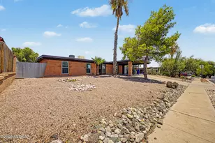 2131 S Deer Trail Cir, Tucson, AZ 85710 - Photo 5