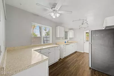 2131 S Deer Trail Circle, Tucson, AZ 85710 - Photo 15