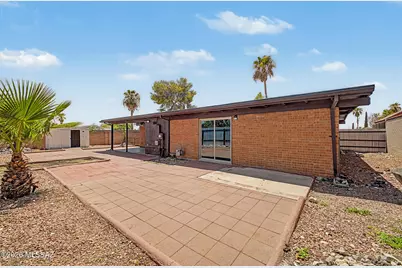 2131 S Deer Trail Circle, Tucson, AZ 85710 - Photo 31