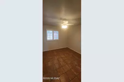 71 E Windhill Drive, Tucson, AZ 85737 - Photo 19