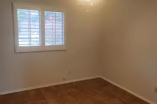 71 E Windhill Dr, Tucson, AZ 85737 - Photo 19