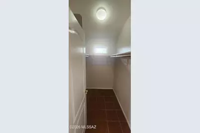 71 E Windhill Drive, Tucson, AZ 85737 - Photo 11
