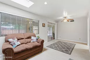 2423 N Sonoita Pl, Tucson, AZ 85712 - Photo 11