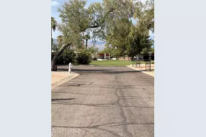 6876 E Calle De Oro, Tucson, AZ 85715 - Photo 3