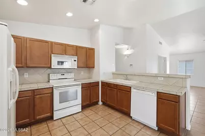 8435 E Bowline Road, Tucson, AZ 85710 - Photo 3