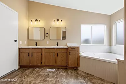 7150 S Garden Valley Drive, Hereford, AZ 85615 - Photo 21
