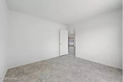 2141 S Saint Suzanne Drive, Tucson, AZ 85713 - Photo 19