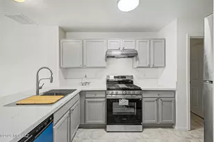 2141 S St Suzanne Dr, Tucson, AZ 85713 - Photo 5