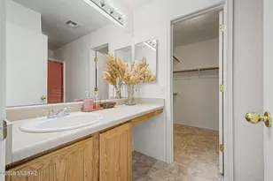 2141 S St Suzanne Dr, Tucson, AZ 85713 - Photo 15