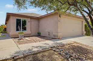 2141 S St Suzanne Dr, Tucson, AZ 85713 - Photo 29