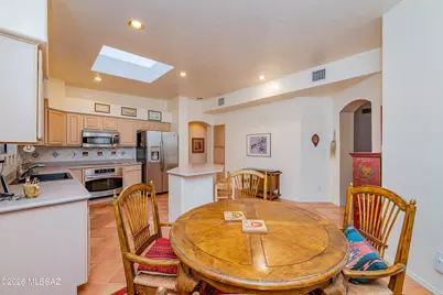 6293 N Calle Del Halcon, Tucson, AZ 85718 - Photo 9