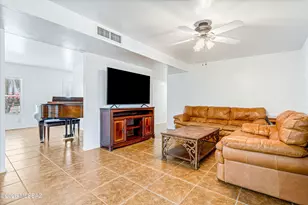 7331 E Lurlene Dr, Tucson, AZ 85730 - Photo 9