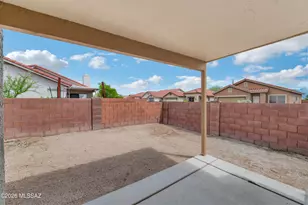 3904 W Rock Basin Ln, Tucson, AZ 85745 - Photo 25