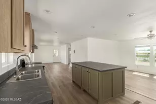 9415 S Vicki Dr, Tucson, AZ 85736 - Photo 7