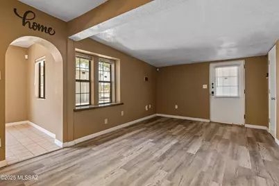 4228 N 16th Place, Tucson, AZ 85705 - Photo 9