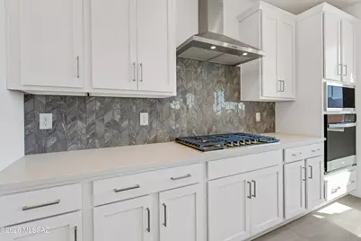5634 W Carillon Ridge Lane, Marana, AZ 85743 - Photo 11