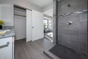 5601 E 10th St, Tucson, AZ 85711 - Photo 21