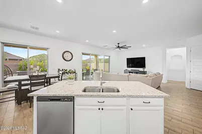 10869 N Stonebridge Drive, Oro Valley, AZ 85742 - Photo 19